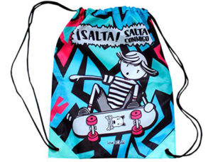 CARTERA ESCOLAR LOVE&CHILD MOCHILA SACO POLIESTER CON CUERDAS Y CANTONERAS SALTA CONMIGO COLOR NEGRO 450X345