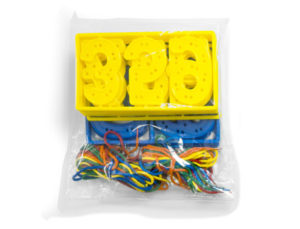 JUEGO MINILAND NUMEROS PARA COSER 7 CM 40 PIEZAS + 20 CORDONES